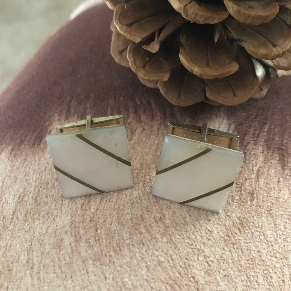 Vintage men’s square mother of pearl cuff links